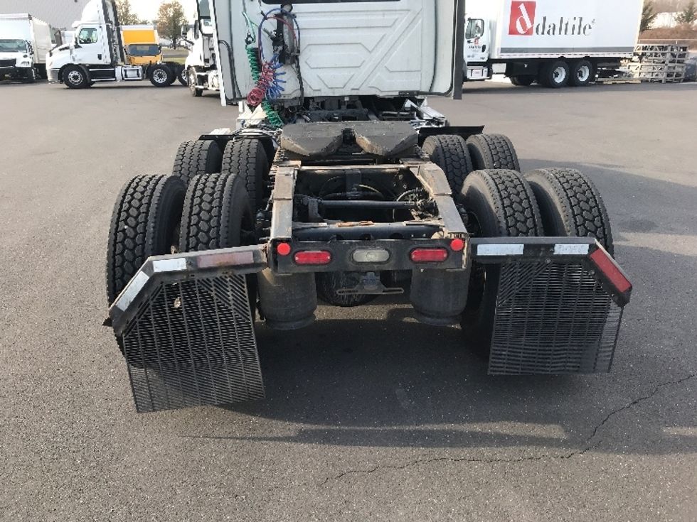 Day Cab Tractor-Heavy Duty Tractors-International-2020-LT625-Burlington-NJ-214,796\n\t\tmiles-$ 35,500 - Image 6