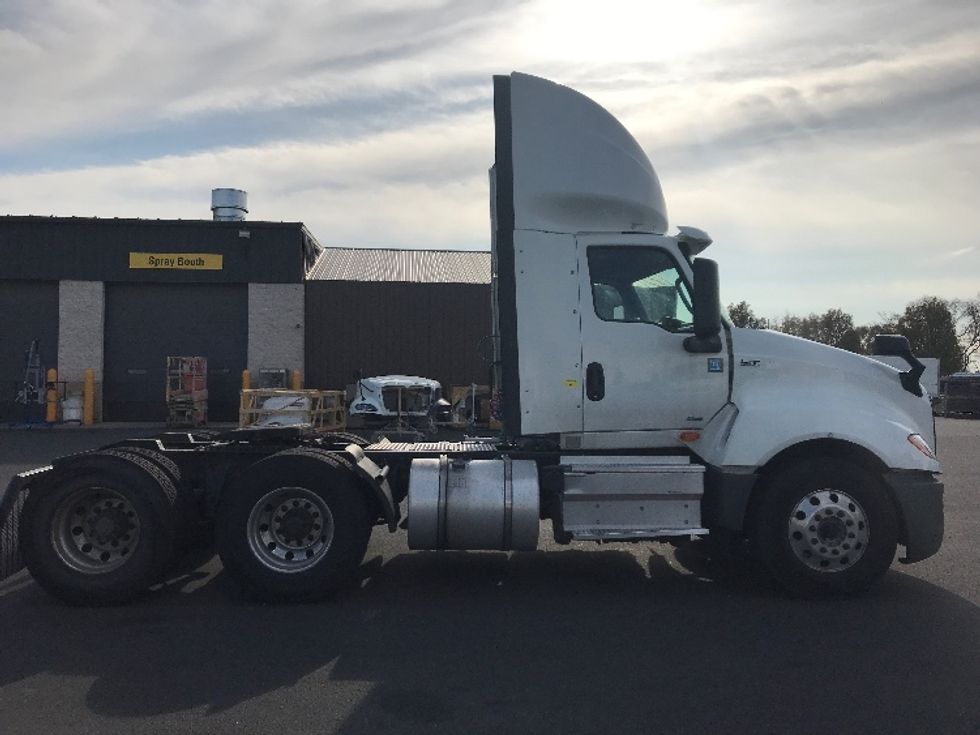 Day Cab Tractor-Heavy Duty Tractors-International-2020-LT625-Burlington-NJ-214,796\n\t\tmiles-$ 35,500 - Image 8