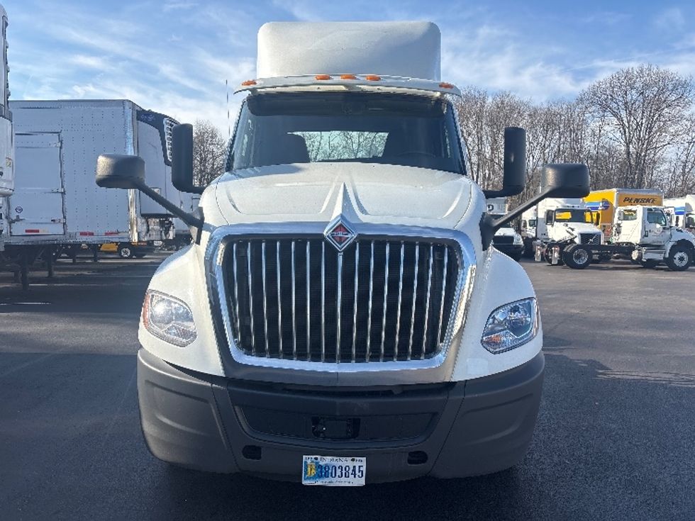 Day Cab Tractor-Heavy Duty Tractors-International-2020-LT625-Burlington-NJ-369,995\n\t\tmiles-$ 28,500 - Image 2