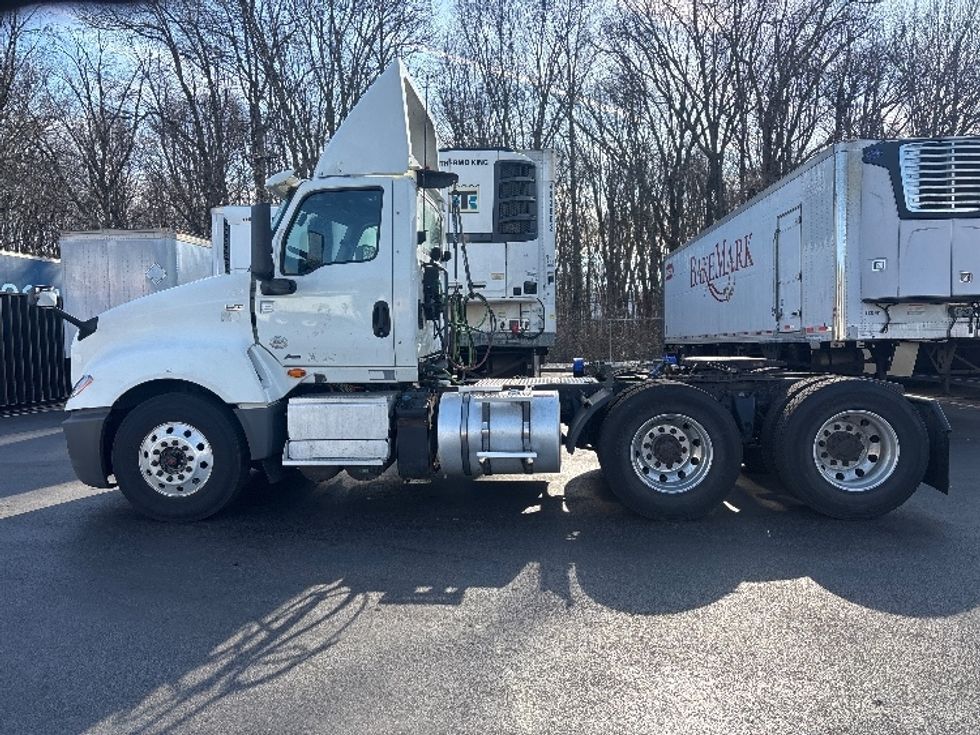Day Cab Tractor-Heavy Duty Tractors-International-2020-LT625-Burlington-NJ-369,995\n\t\tmiles-$ 28,500 - Image 4