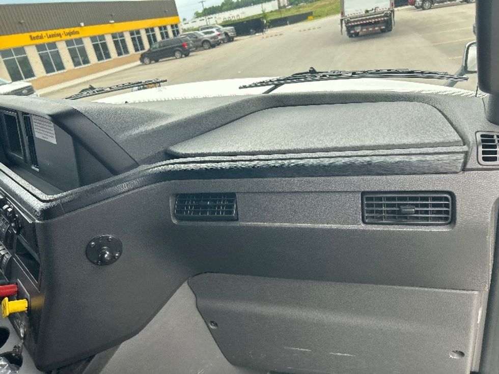 Day Cab Tractor-Heavy Duty Tractors-International-2020-LT625-Byron Center-MI-660,103\n\t\tmiles-$ 27,250 - Image 13