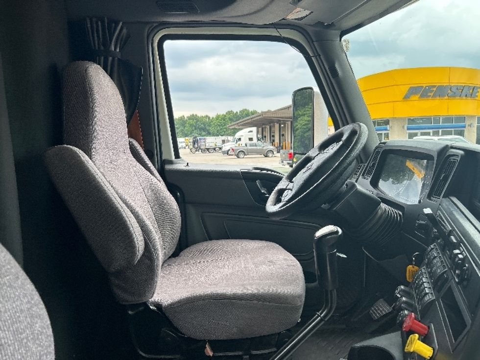 Day Cab Tractor-Heavy Duty Tractors-International-2020-LT625-Byron Center-MI-660,103\n\t\tmiles-$ 27,250 - Image 14