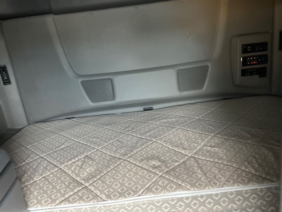 Day Cab Tractor-Heavy Duty Tractors-International-2020-LT625-Byron Center-MI-660,103\n\t\tmiles-$ 27,250 - Image 18