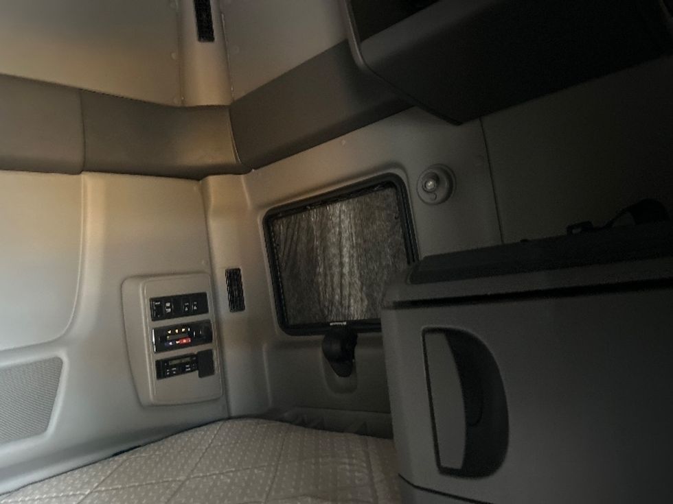 Day Cab Tractor-Heavy Duty Tractors-International-2020-LT625-Byron Center-MI-660,103\n\t\tmiles-$ 27,250 - Image 20