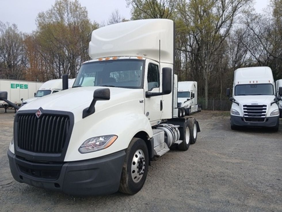 Day Cab Tractor-Heavy Duty Tractors-International-2020-LT625-Charlotte-NC-375,001\n\t\tmiles-$ 39,250 - Image 3