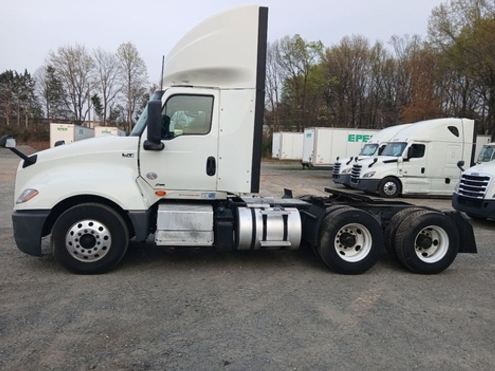 Day Cab Tractor-Heavy Duty Tractors-International-2020-LT625-Charlotte-NC-375,001\n\t\tmiles-$ 39,250 - Image 4