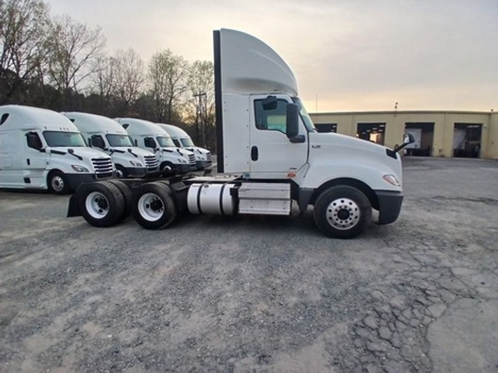 Day Cab Tractor-Heavy Duty Tractors-International-2020-LT625-Charlotte-NC-375,001\n\t\tmiles-$ 39,250 - Image 7