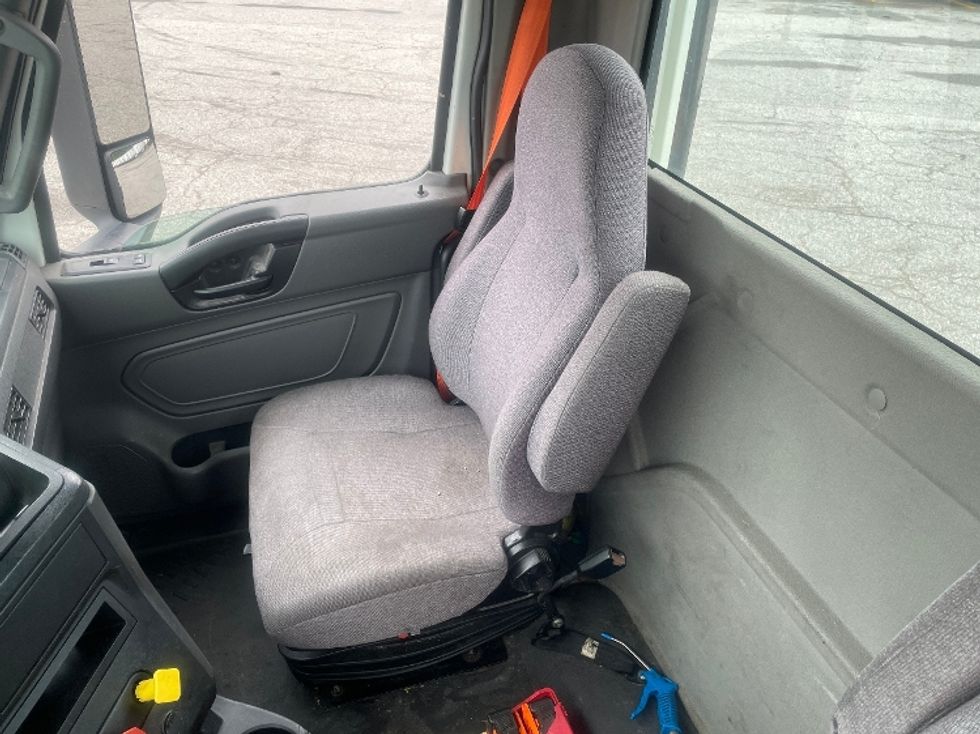 Day Cab Tractor-Heavy Duty Tractors-International-2020-LT625-Chester-VA-215,959\n\t\tmiles-$ 30,000 - Image 13