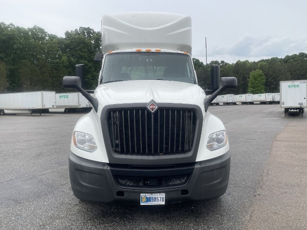 Day Cab Tractor-Heavy Duty Tractors-International-2020-LT625-Chester-VA-215,959\n\t\tmiles-$ 30,000 - Image 2