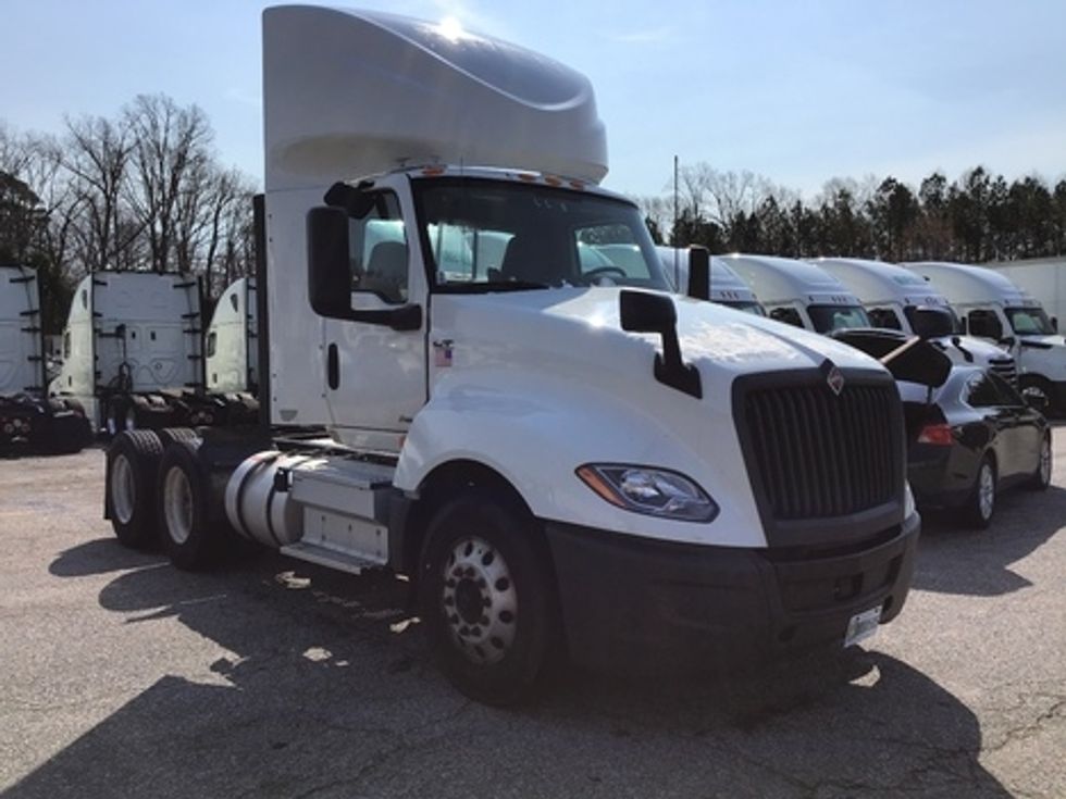 Day Cab Tractor-Heavy Duty Tractors-International-2020-LT625-Chester-VA-262,152\n\t\tmiles-$ 45,750 - Image 1