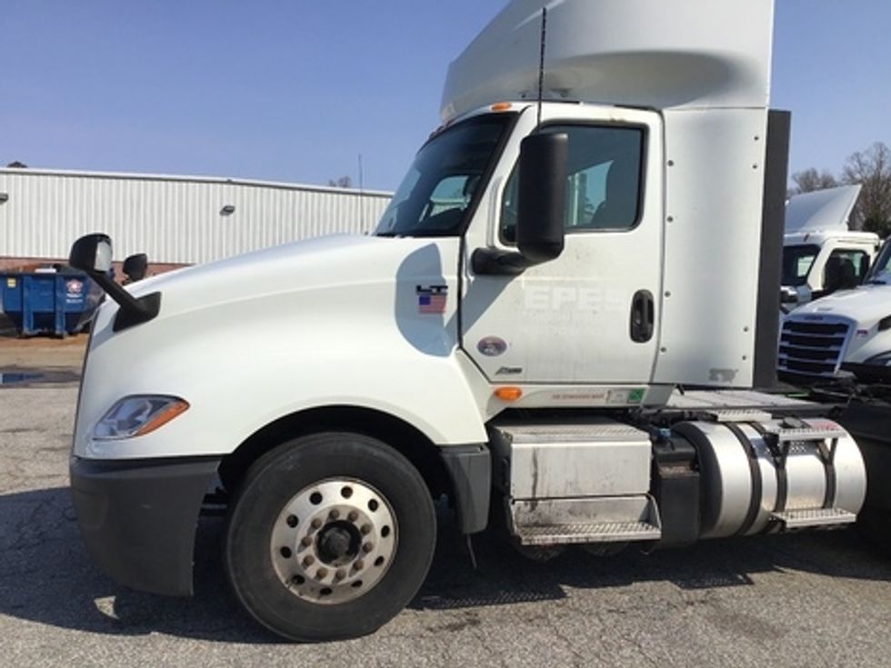 Day Cab Tractor-Heavy Duty Tractors-International-2020-LT625-Chester-VA-262,152\n\t\tmiles-$ 45,750 - Image 4