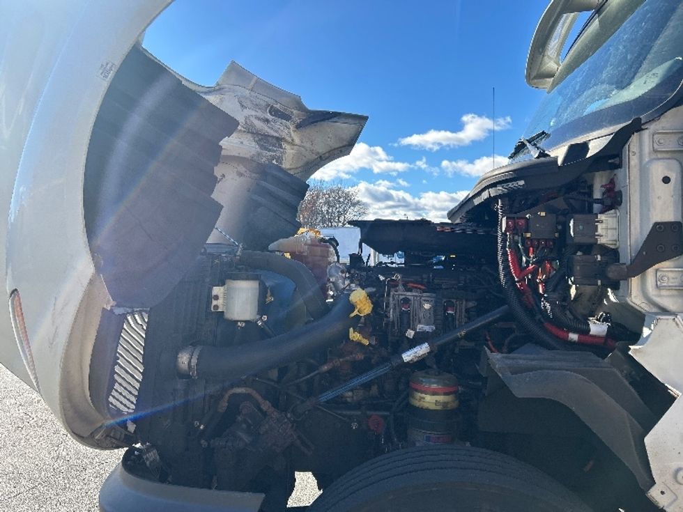 Day Cab Tractor-Heavy Duty Tractors-International-2020-LT625-Chicopee-MA-325,405\n\t\tmiles-$ 28,250 - Image 16