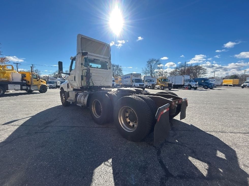 Day Cab Tractor-Heavy Duty Tractors-International-2020-LT625-Chicopee-MA-325,405\n\t\tmiles-$ 28,250 - Image 5