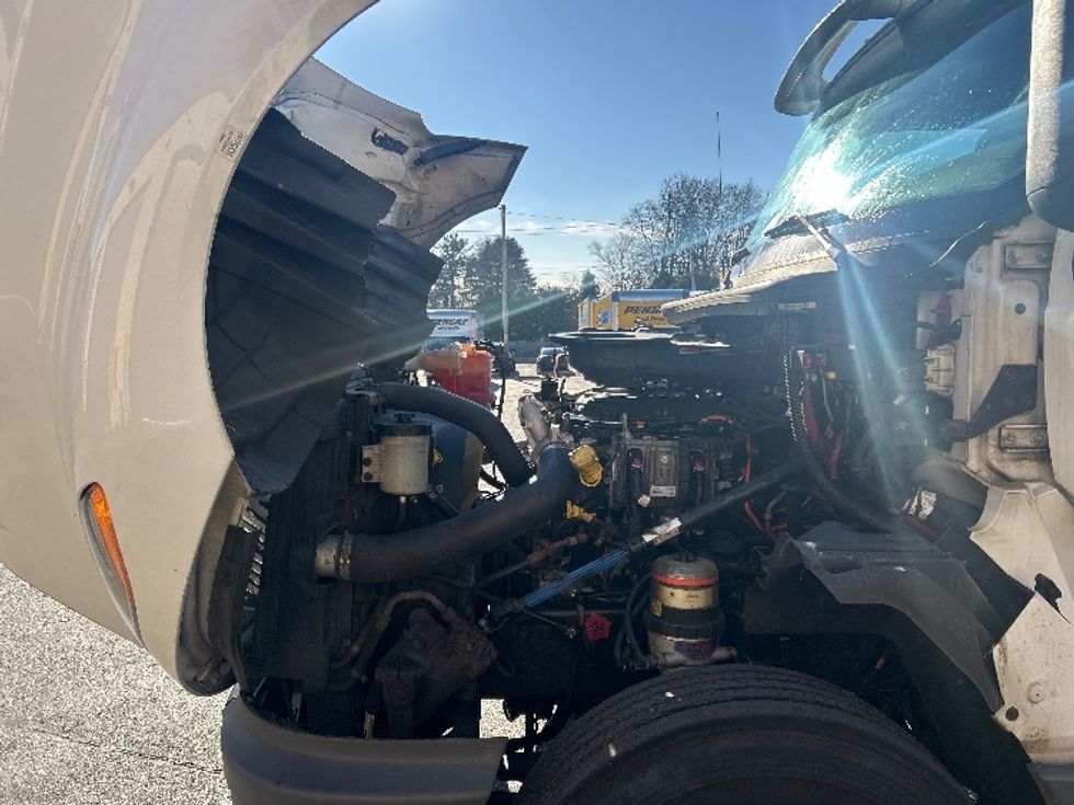 Day Cab Tractor-Heavy Duty Tractors-International-2020-LT625-Chicopee-MA-458,773\n\t\tmiles-$ 25,750 - Image 16