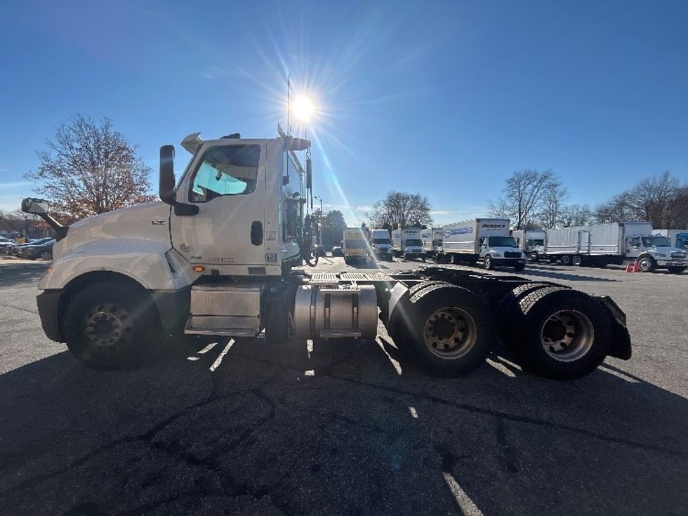 Day Cab Tractor-Heavy Duty Tractors-International-2020-LT625-Chicopee-MA-458,773\n\t\tmiles-$ 25,750 - Image 4