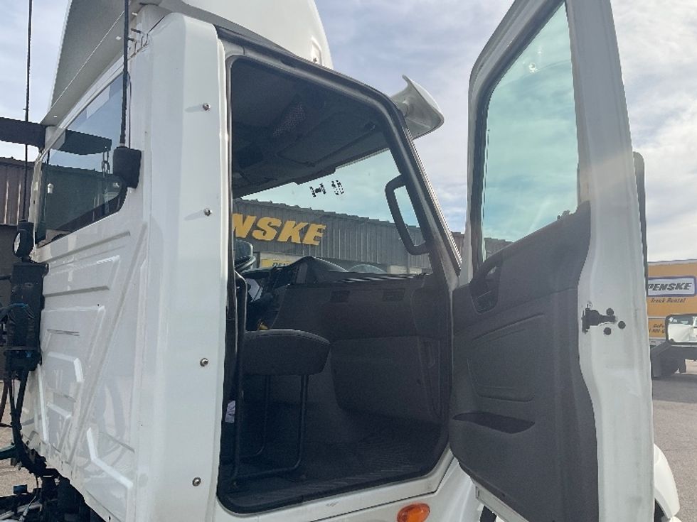 Day Cab Tractor-Heavy Duty Tractors-International-2020-LT625-Cincinnati-OH-436,733\n\t\tmiles-$ 23,750 - Image 11