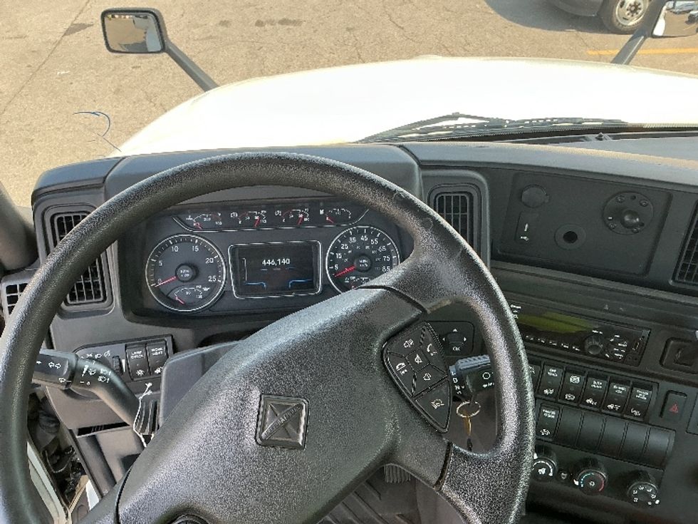 Day Cab Tractor-Heavy Duty Tractors-International-2020-LT625-Cincinnati-OH-446,129\n\t\tmiles-$ 22,500 - Image 11