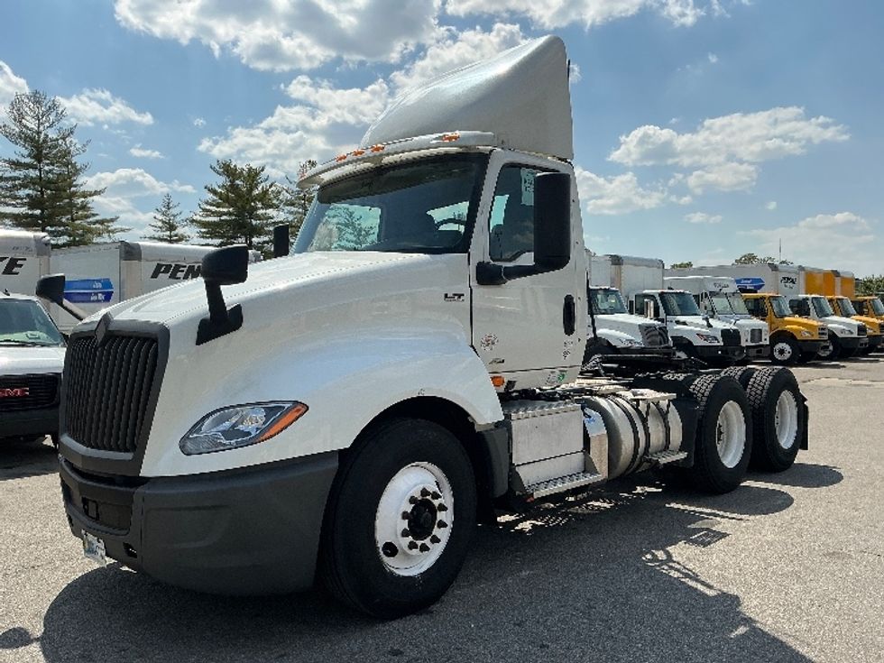 Day Cab Tractor-Heavy Duty Tractors-International-2020-LT625-Cincinnati-OH-446,129\n\t\tmiles-$ 22,500 - Image 3
