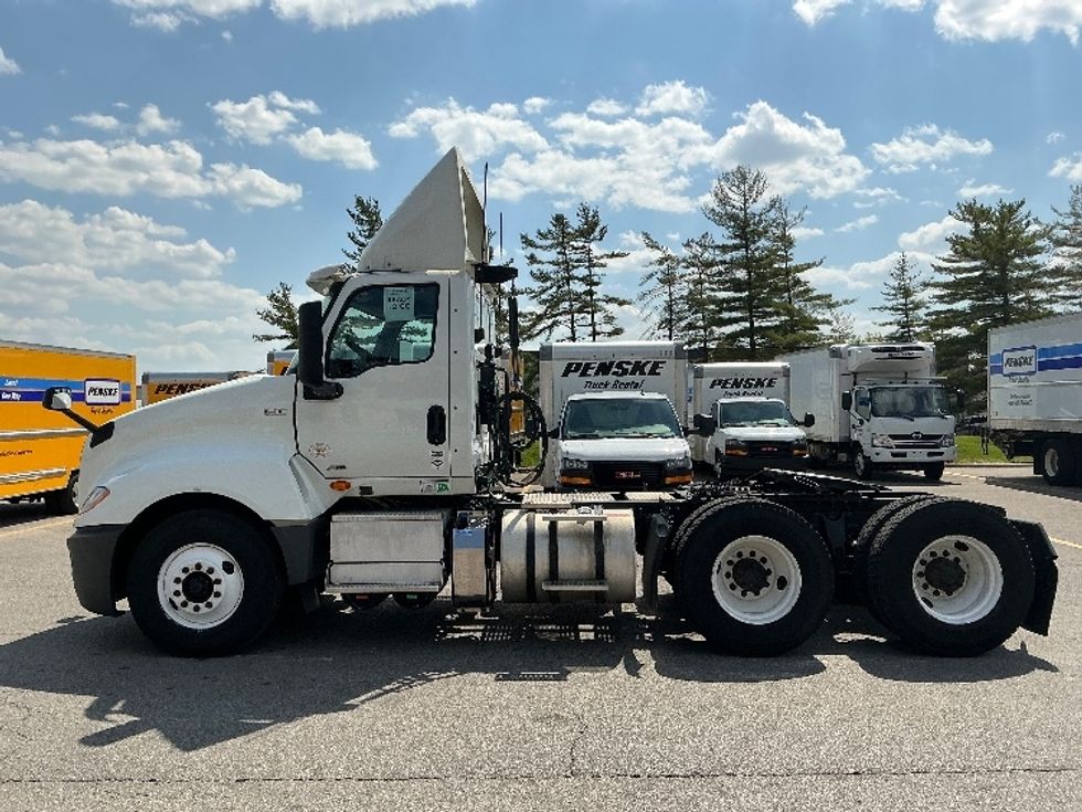 Day Cab Tractor-Heavy Duty Tractors-International-2020-LT625-Cincinnati-OH-446,129\n\t\tmiles-$ 22,500 - Image 4