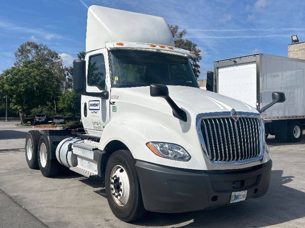 Day Cab Tractor-Heavy Duty Tractors-International-2020-LT625-City Of Industry-CA-180,441\n\t\tmiles-$ 34,500 - Image 1