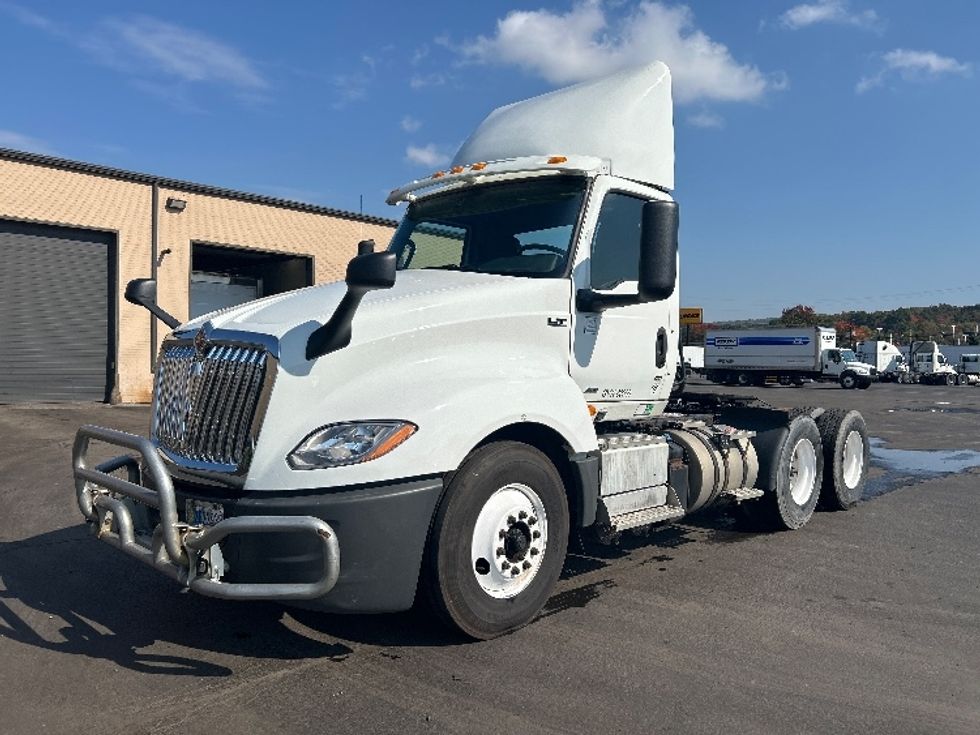 Day Cab Tractor-Heavy Duty Tractors-International-2020-LT625-Clearfield-PA-508,705\n\t\tmiles-$ 23,250 - Image 3