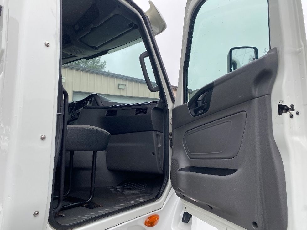 Day Cab Tractor-Heavy Duty Tractors-International-2020-LT625-Cleveland-TN-358,008\n\t\tmiles-$ 10,000 - Image 11
