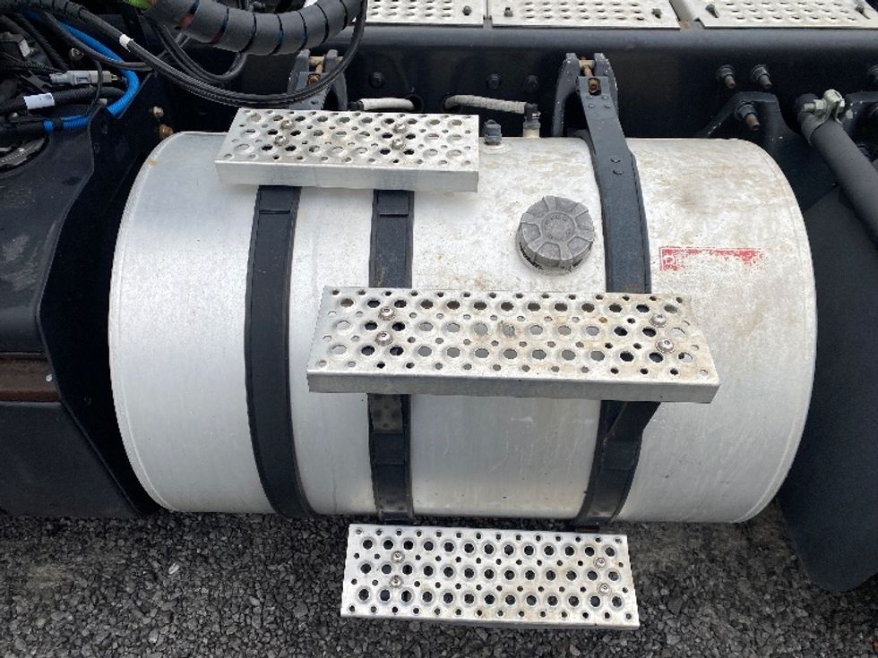 Day Cab Tractor-Heavy Duty Tractors-International-2020-LT625-Cleveland-TN-358,008\n\t\tmiles-$ 10,500 - Image 16