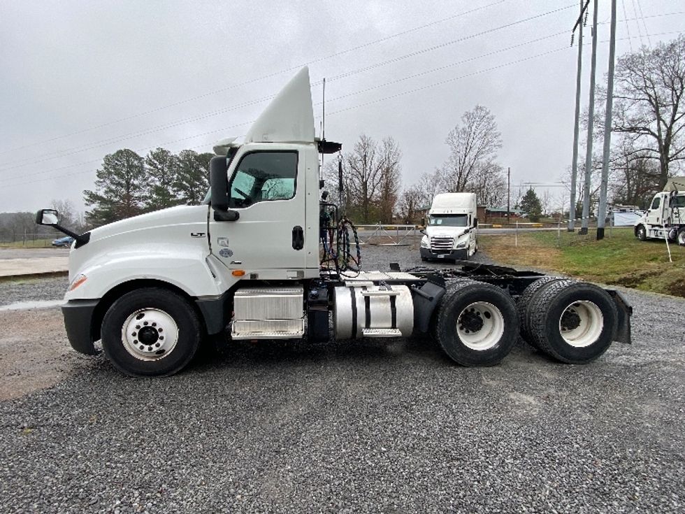 Day Cab Tractor-Heavy Duty Tractors-International-2020-LT625-Cleveland-TN-358,008\n\t\tmiles-$ 10,500 - Image 4