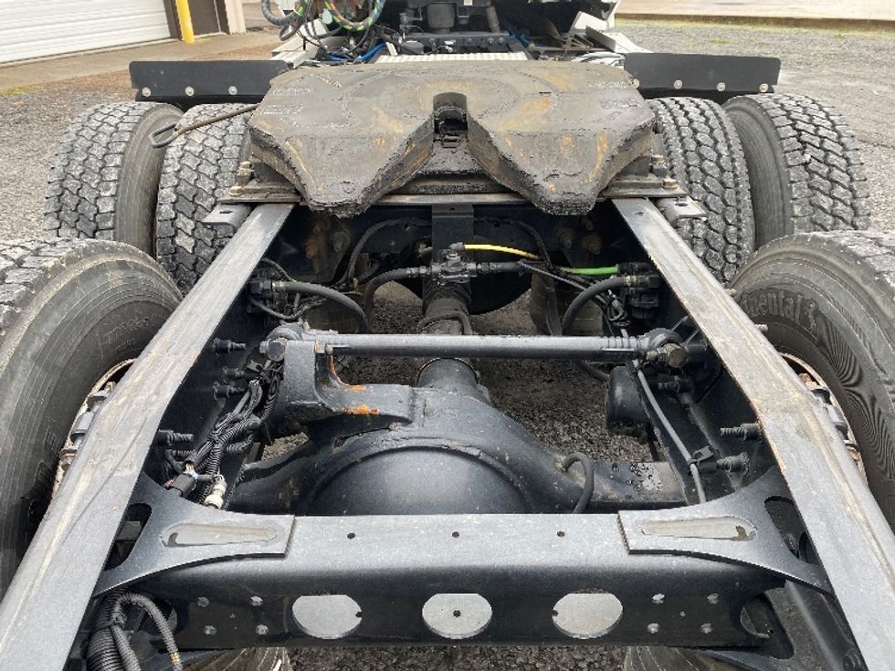 Day Cab Tractor-Heavy Duty Tractors-International-2020-LT625-Cleveland-TN-358,008\n\t\tmiles-$ 10,500 - Image 6