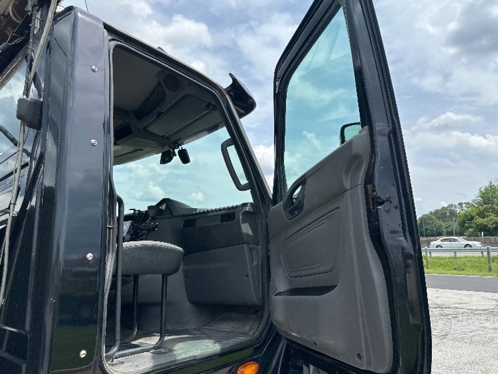 Day Cab Tractor-Heavy Duty Tractors-International-2020-LT625-Conyers-GA-150,040\n\t\tmiles-$ 40,000 - Image 12