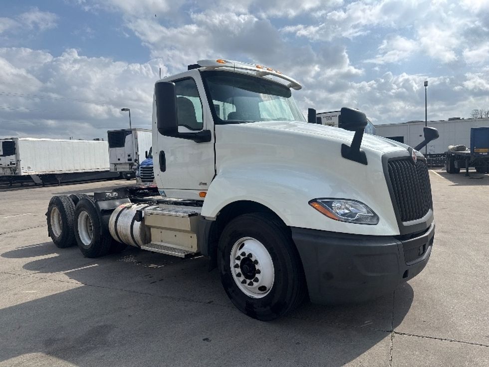 Day Cab Tractor-Heavy Duty Tractors-International-2020-LT625-Dallas-TX-202,773\n\t\tmiles-$ 33,250 - Image 1