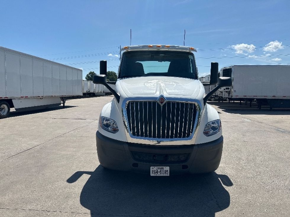 Day Cab Tractor-Heavy Duty Tractors-International-2020-LT625-Dallas-TX-207,383\n\t\tmiles-$ 36,250 - Image 2