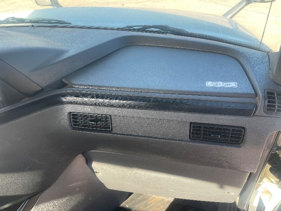 Day Cab Tractor-Heavy Duty Tractors-International-2020-LT625-Dallas-TX-231,538\n\t\tmiles-$ 38,000 - Image 12