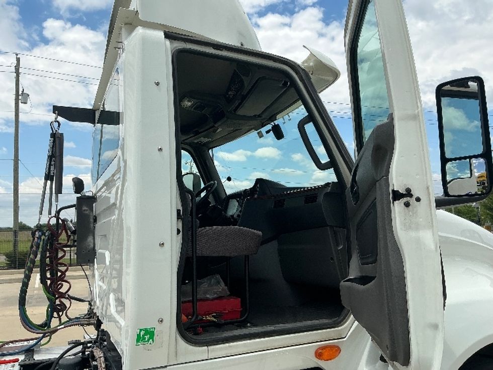 Day Cab Tractor-Heavy Duty Tractors-International-2020-LT625-Dallas-TX-456,935\n\t\tmiles-$ 37,750 - Image 14