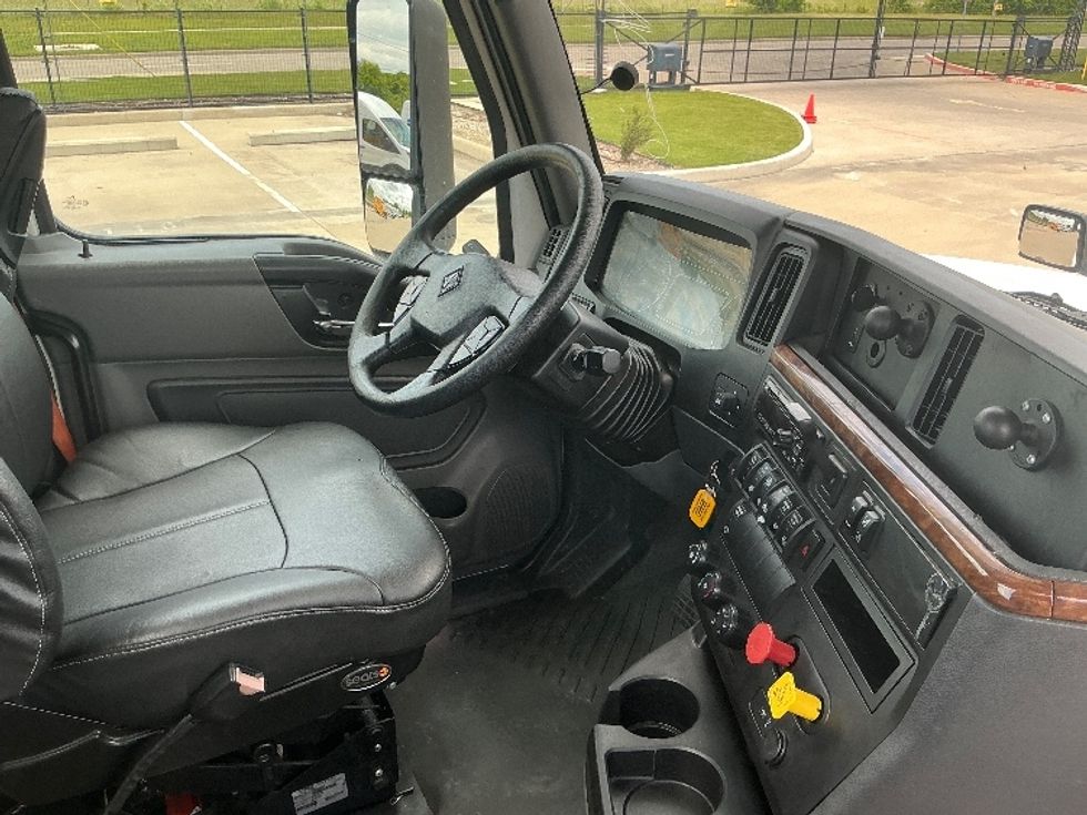 Day Cab Tractor-Heavy Duty Tractors-International-2020-LT625-Dallas-TX-456,935\n\t\tmiles-$ 37,750 - Image 15