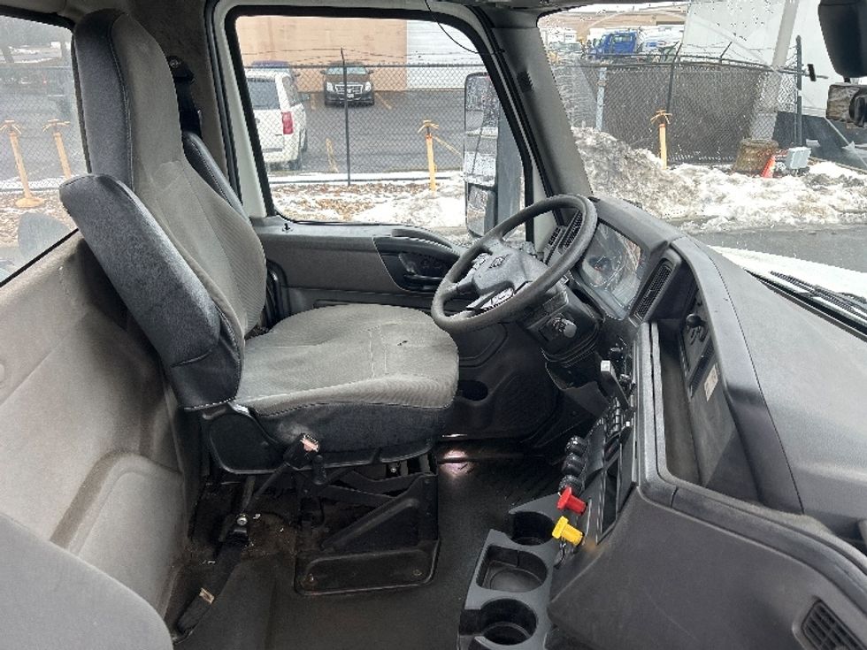 Day Cab Tractor-Heavy Duty Tractors-International-2020-LT625-Dayton-NJ-393,889\n\t\tmiles-$ 29,250 - Image 14