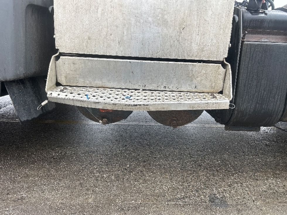 Day Cab Tractor-Heavy Duty Tractors-International-2020-LT625-Dayton-NJ-393,889\n\t\tmiles-$ 29,250 - Image 17