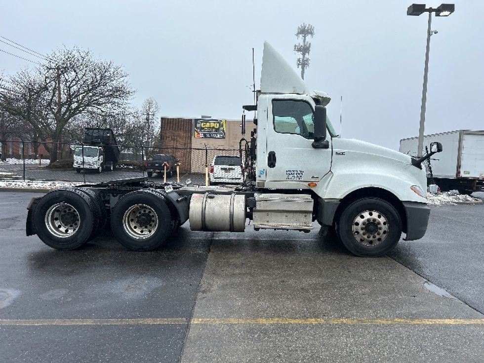 Day Cab Tractor-Heavy Duty Tractors-International-2020-LT625-Dayton-NJ-393,889\n\t\tmiles-$ 29,250 - Image 8