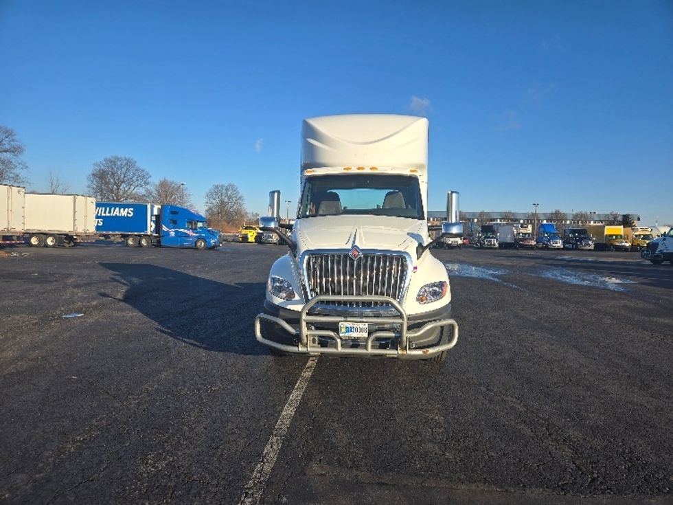 Day Cab Tractor-Heavy Duty Tractors-International-2020-LT625-Duncansville-PA-449,126\n\t\tmiles-$ 35,750 - Image 2