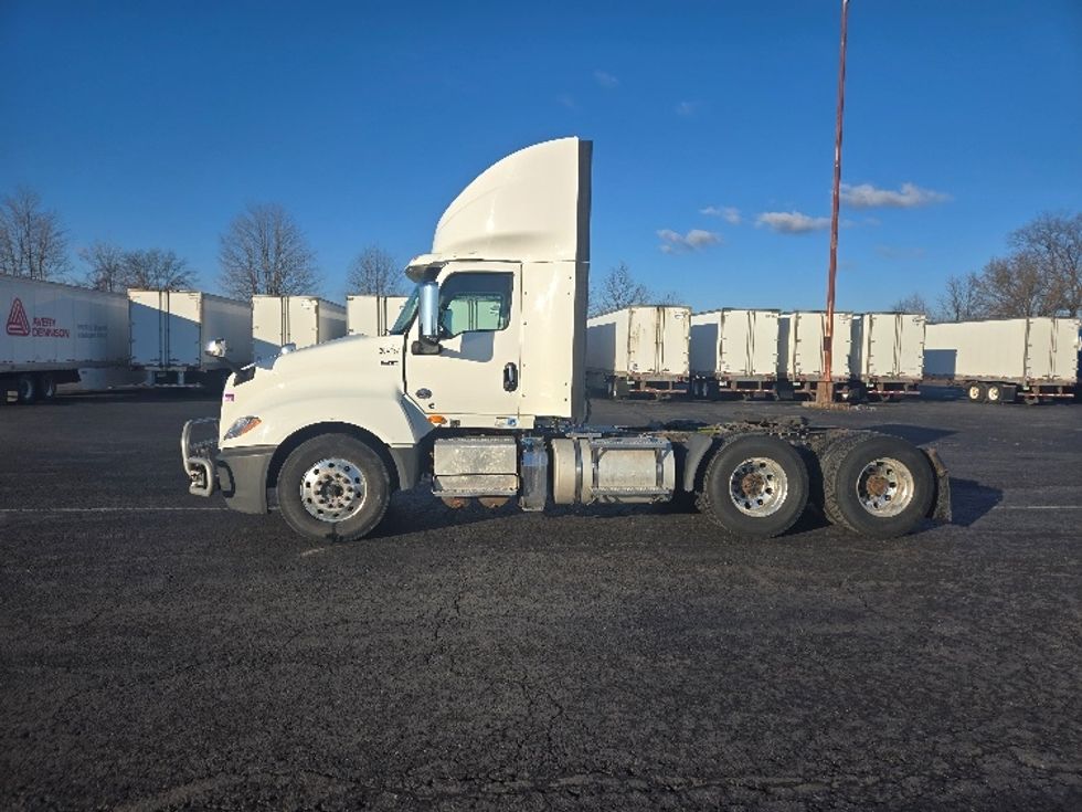 Day Cab Tractor-Heavy Duty Tractors-International-2020-LT625-Duncansville-PA-449,126\n\t\tmiles-$ 35,750 - Image 4