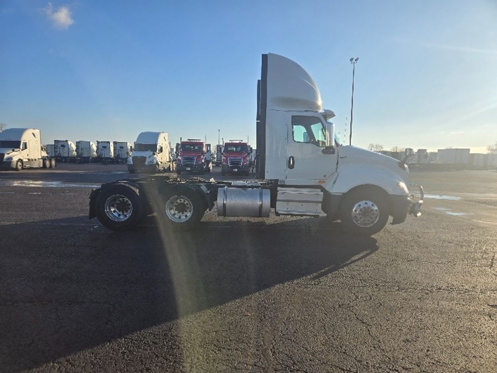Day Cab Tractor-Heavy Duty Tractors-International-2020-LT625-Duncansville-PA-449,126\n\t\tmiles-$ 35,750 - Image 8