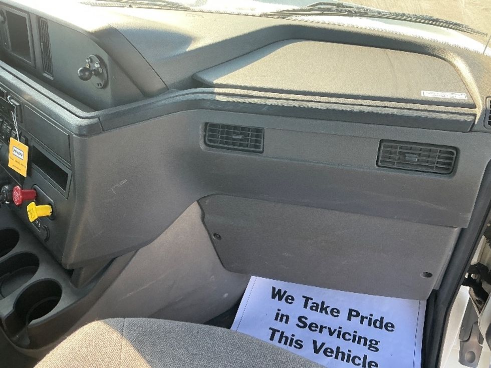 Day Cab Tractor-Heavy Duty Tractors-International-2020-LT625-East Chicago-IN-178,213\n\t\tmiles-$ 28,250 - Image 11