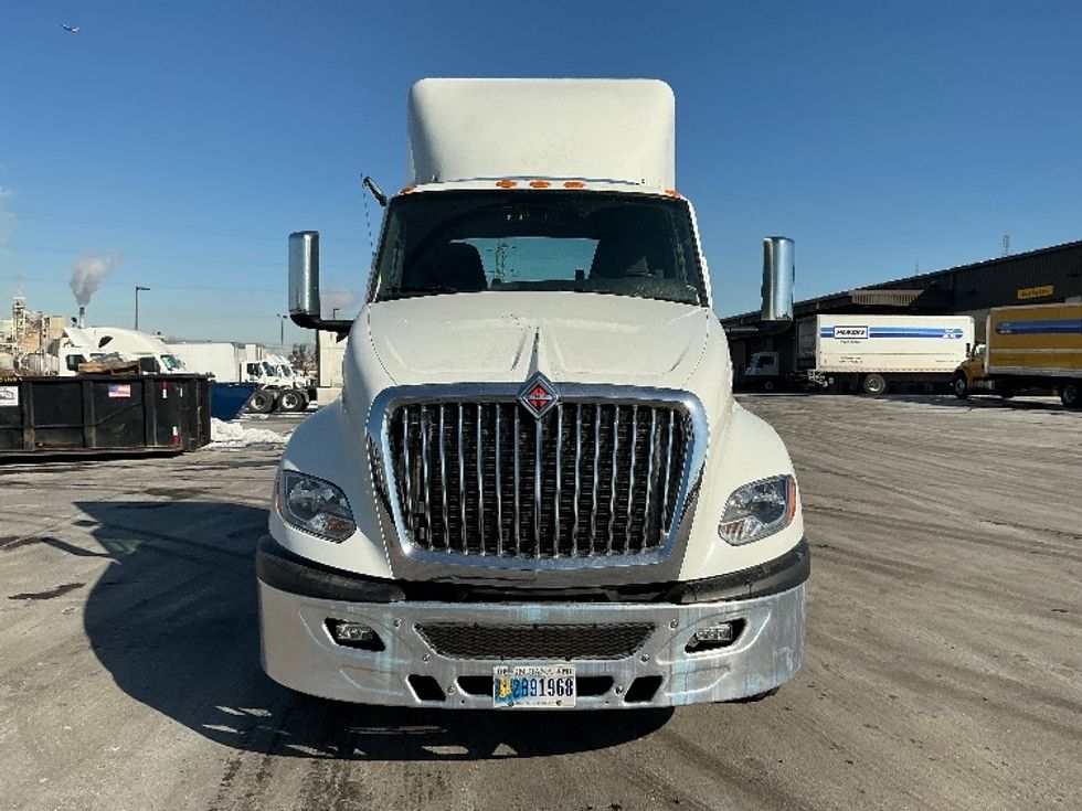 Day Cab Tractor-Heavy Duty Tractors-International-2020-LT625-East Chicago-IN-178,213\n\t\tmiles-$ 28,250 - Image 2