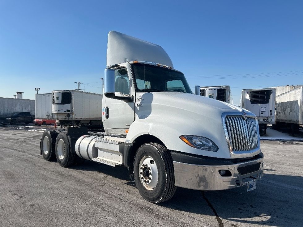 Day Cab Tractor-Heavy Duty Tractors-International-2020-LT625-East Chicago-IN-294,961\n\t\tmiles-$ 28,000 - Image 1