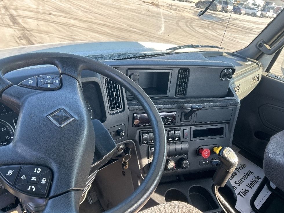 Day Cab Tractor-Heavy Duty Tractors-International-2020-LT625-East Chicago-IN-294,961\n\t\tmiles-$ 28,000 - Image 10
