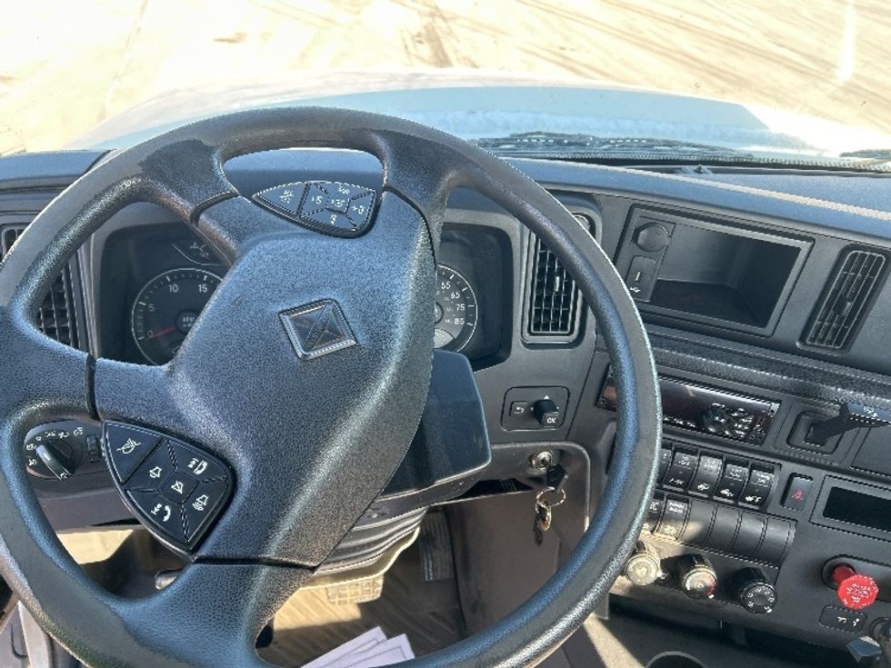 Day Cab Tractor-Heavy Duty Tractors-International-2020-LT625-East Chicago-IN-294,961\n\t\tmiles-$ 28,000 - Image 11