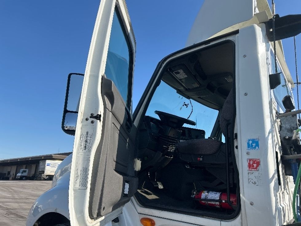 Day Cab Tractor-Heavy Duty Tractors-International-2020-LT625-East Chicago-IN-294,961\n\t\tmiles-$ 28,000 - Image 9