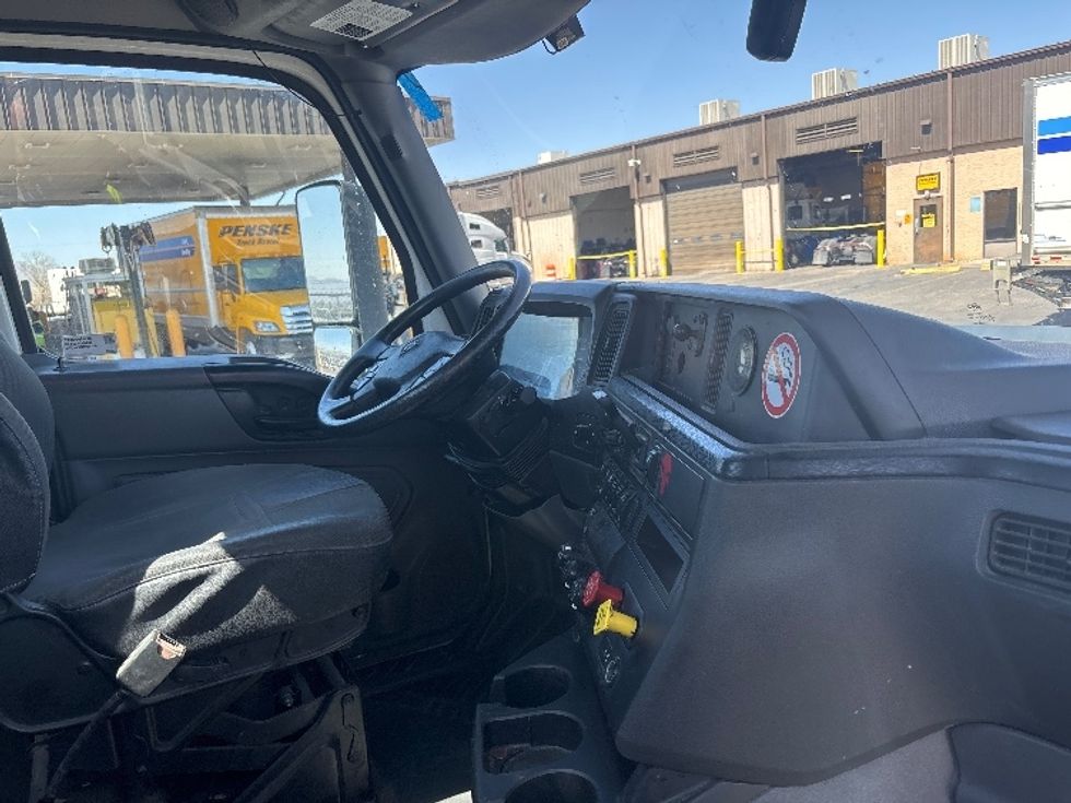 Day Cab Tractor-Heavy Duty Tractors-International-2020-LT625-El Paso-TX-311,148\n\t\tmiles-$ 34,000 - Image 14