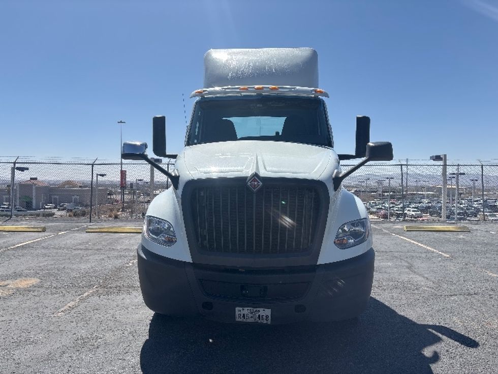 Day Cab Tractor-Heavy Duty Tractors-International-2020-LT625-El Paso-TX-311,148\n\t\tmiles-$ 34,000 - Image 2