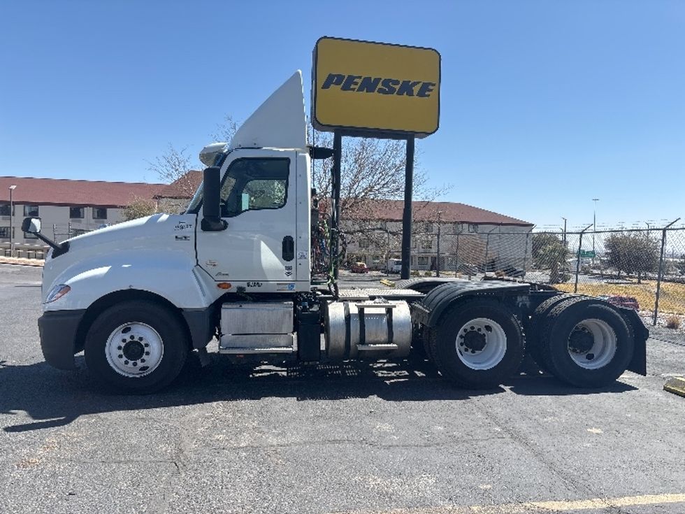 Day Cab Tractor-Heavy Duty Tractors-International-2020-LT625-El Paso-TX-311,148\n\t\tmiles-$ 34,000 - Image 4
